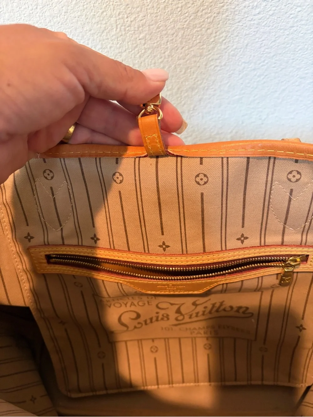 AUTHENTIC Louis Vuitton Monogram MM Neverfull